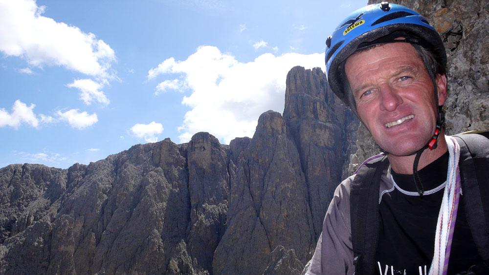 via dalla chiesa070.JPG - Manuel "schön gemütlich" Agreiter. Ein souveräner und gelassener Bergführer, der trotzdem im Kern ein wilder Hund ist. Und ihm gefallen stramme Radfahrerinnen besonders gut :-D